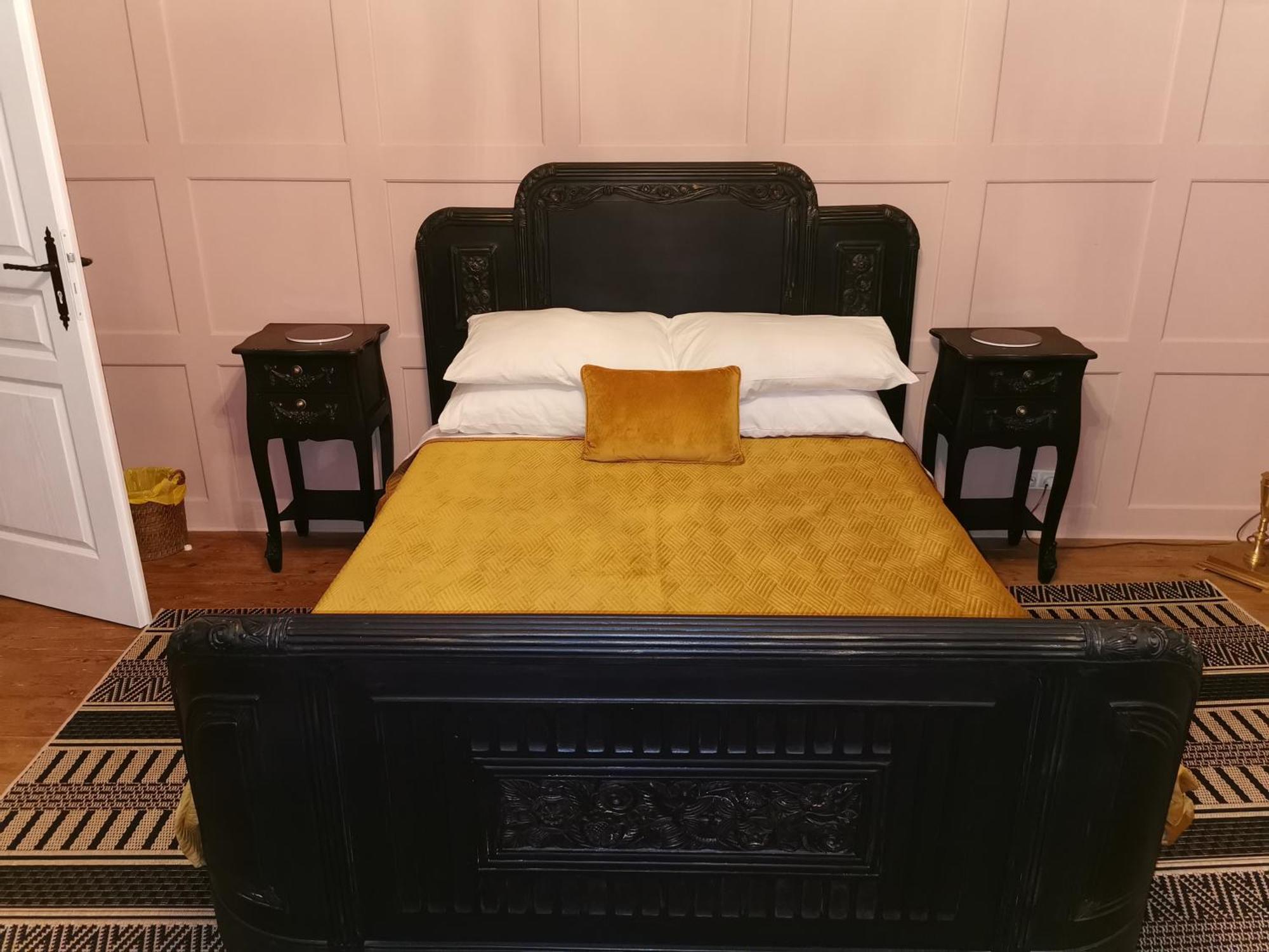 Bed and Breakfast Les Cygnes Noirs Aujac  Exterior foto